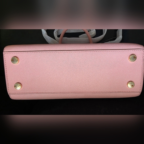 Michael Kors Crossbody Handbag In Blush Pink - Picture 7 of 7